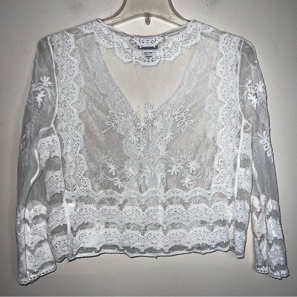 Rabbit Rabbit Rabbit White Cropped Lace and Crochet Button Front Top Size Large - Picture 4 of 8